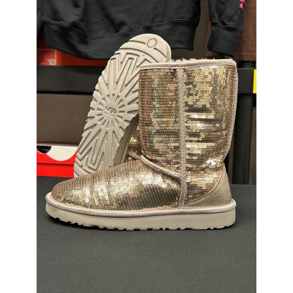 UGG Classic Mini Sequin Boot / Size 7 / Pre-owned - Picture 1 of 6